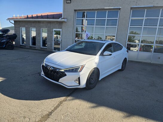 2019 Hyundai Elantra 2019 White 2019 Hyundai Elantra 2019 White
